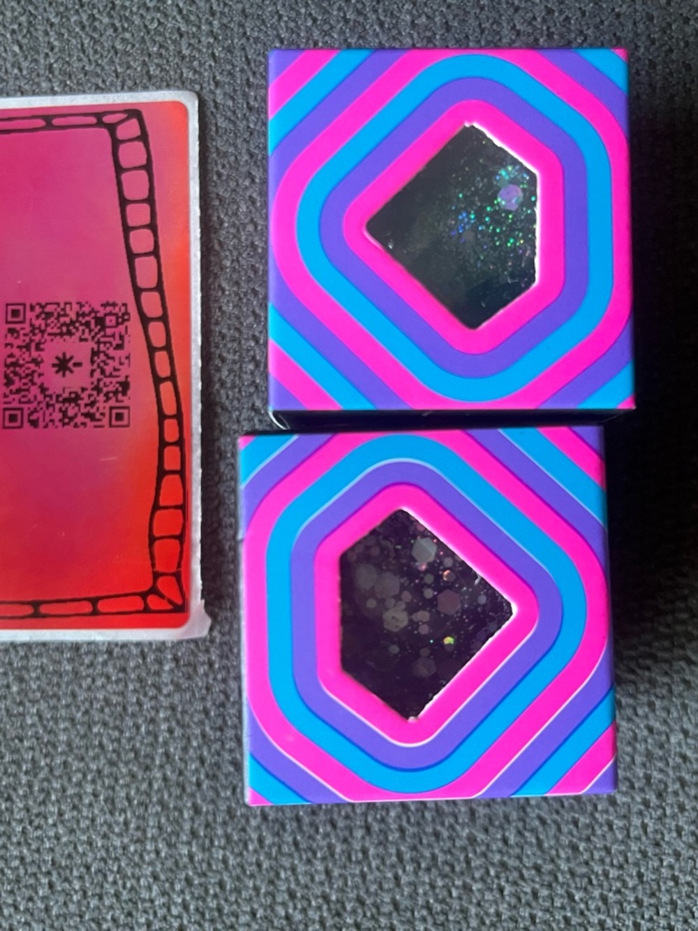 NeeDoh Groovy Jewel Nee Doh Glitter Squish Jelly Diamond Color Pink & Blue